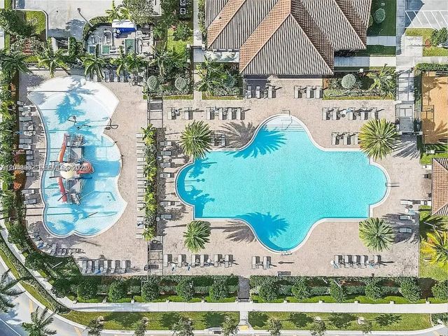 370 NE 37th Place, Homestead, FL 33033