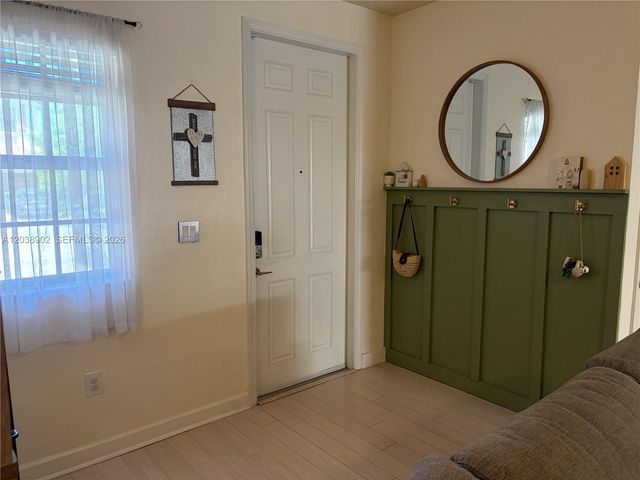 370 NE 37th Place, Homestead, FL 33033