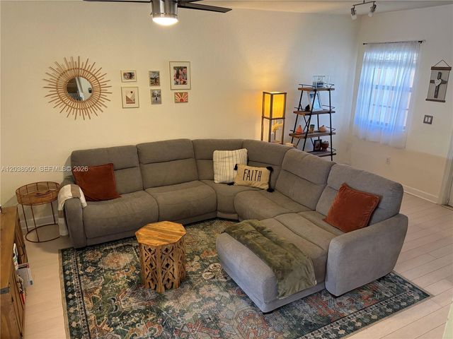 370 NE 37th Place, Homestead, FL 33033