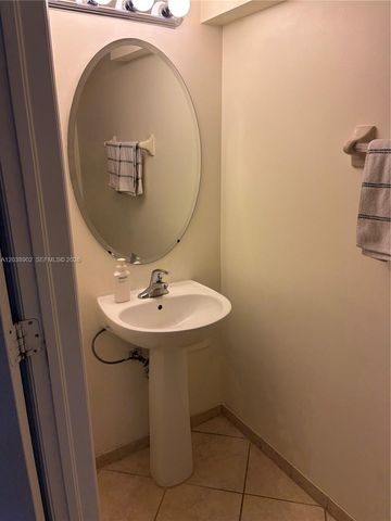 370 NE 37th Place, Homestead, FL 33033