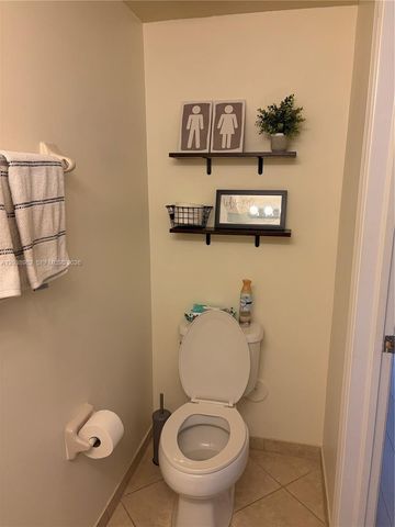 370 NE 37th Place, Homestead, FL 33033