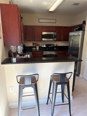 370 NE 37th Place, Homestead, FL 33033