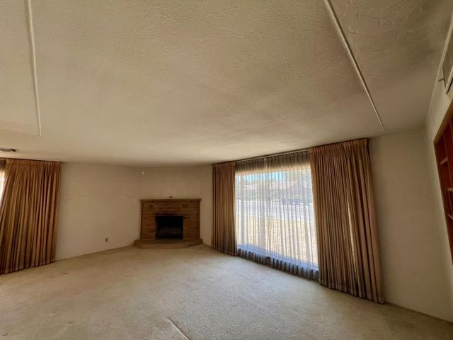 2300 14th Avenue, Kingsburg, CA 93631