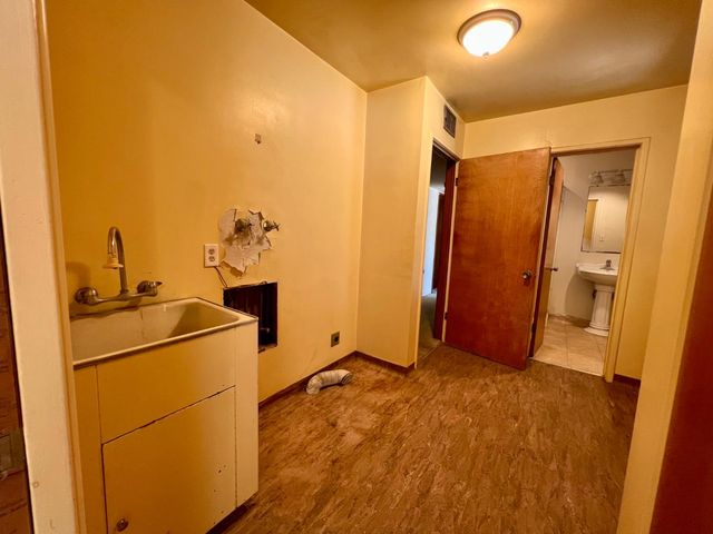 2300 14th Avenue, Kingsburg, CA 93631