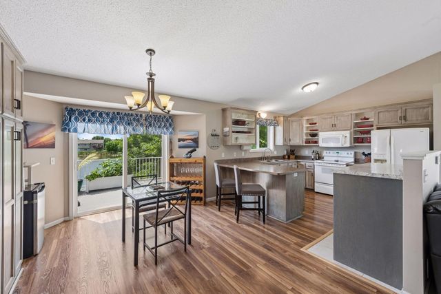 1174 Hidden Creek Boulevard, Mayer, MN 55360