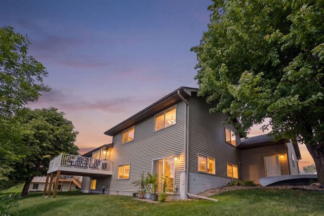 1174 Hidden Creek Boulevard, Mayer, MN 55360