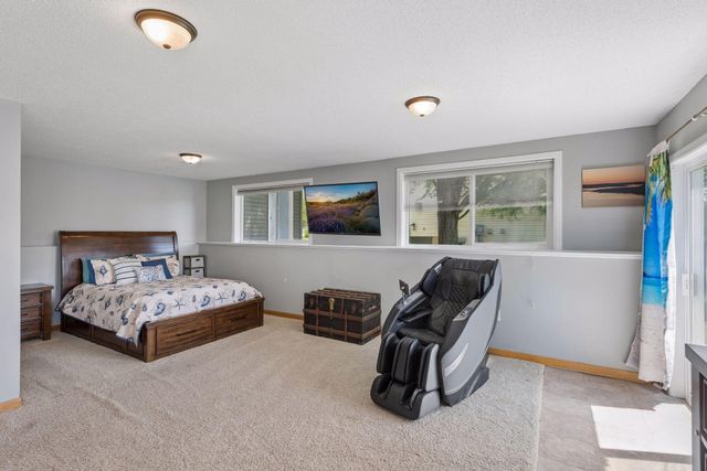 1174 Hidden Creek Boulevard, Mayer, MN 55360