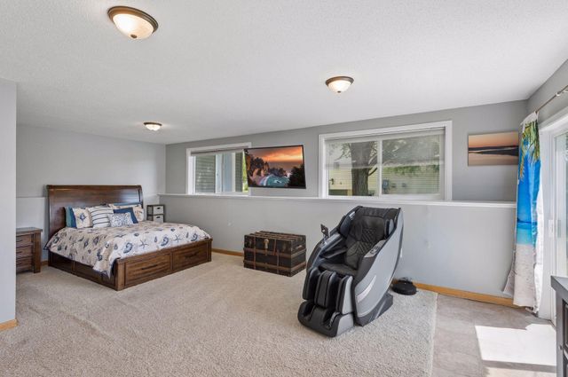 1174 Hidden Creek Boulevard, Mayer, MN 55360