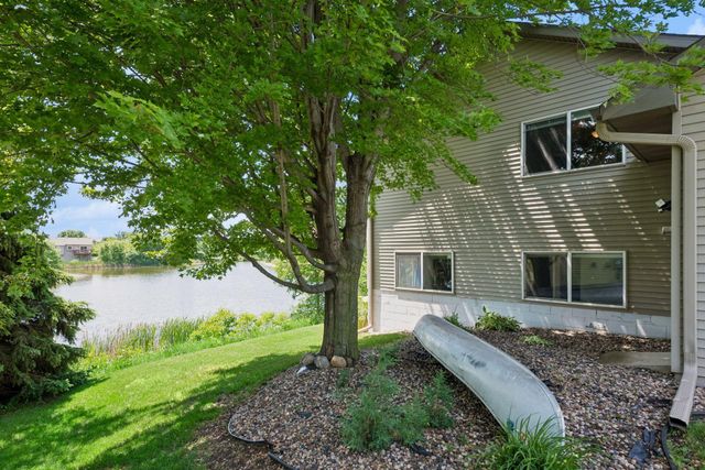 1174 Hidden Creek Boulevard, Mayer, MN 55360