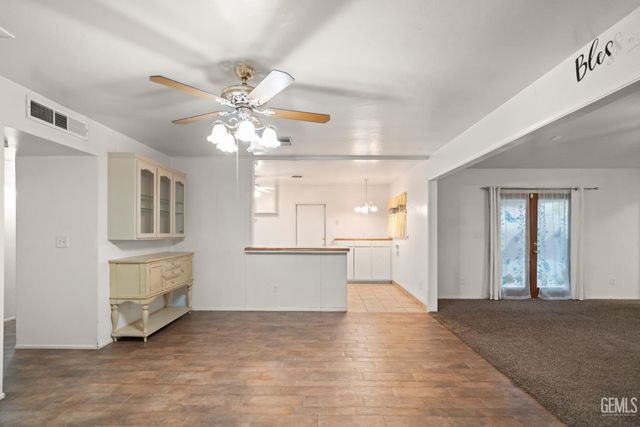 450 Atlantic Avenue, Shafter, CA 93263