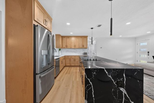6196 44TH AVENUE N, St Petersburg, FL 33709