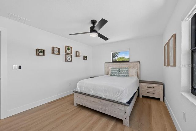 6196 44TH AVENUE N, St Petersburg, FL 33709