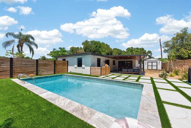 6196 44TH AVENUE N, St Petersburg, FL 33709