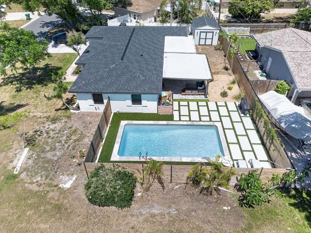 6196 44TH AVENUE N, St Petersburg, FL 33709