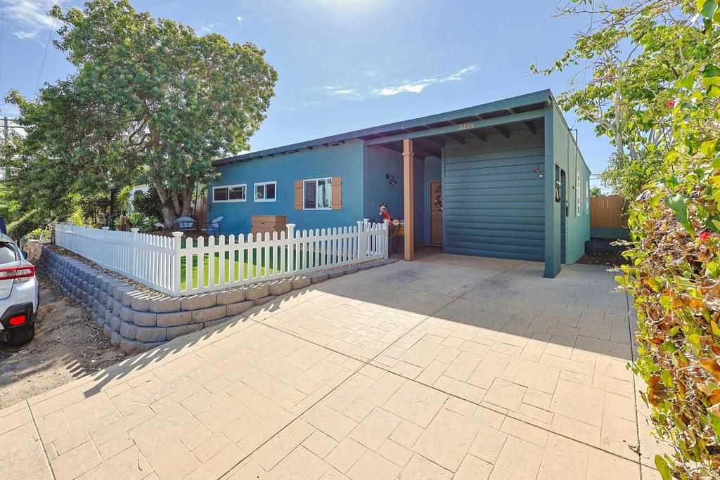 2274 Edinburg, Cardiff By The Sea, CA 92007 — exterior