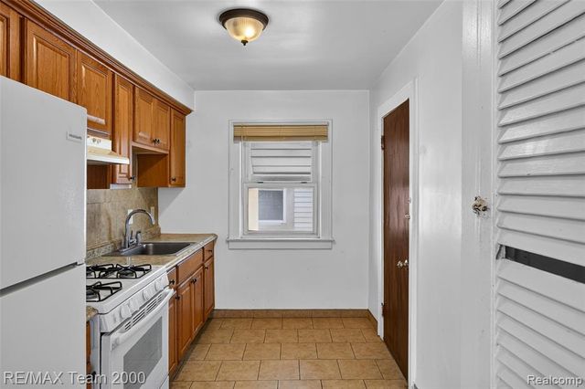 6406-6408 Mead Street, Dearborn, MI 48126