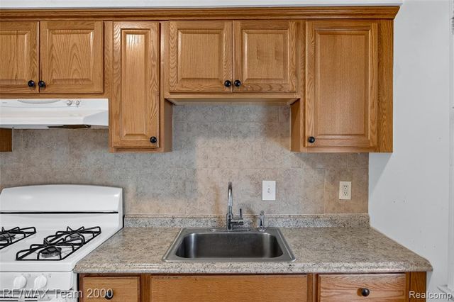 6406-6408 Mead Street, Dearborn, MI 48126