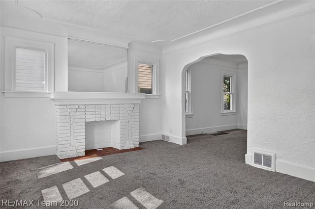6406-6408 Mead Street, Dearborn, MI 48126