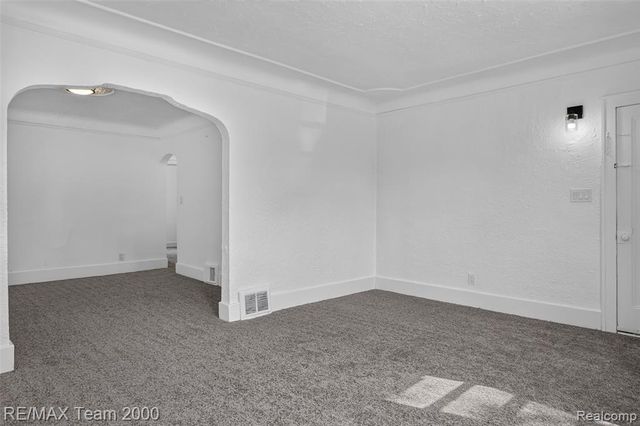 6406-6408 Mead Street, Dearborn, MI 48126