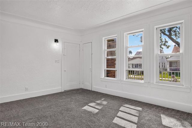 6406-6408 Mead Street, Dearborn, MI 48126