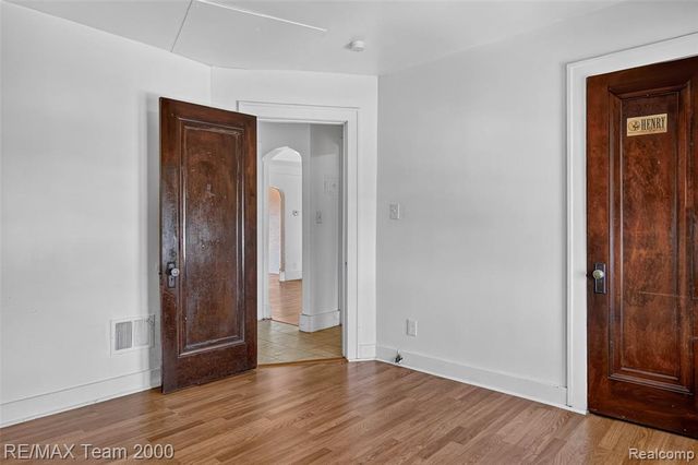 6406-6408 Mead Street, Dearborn, MI 48126