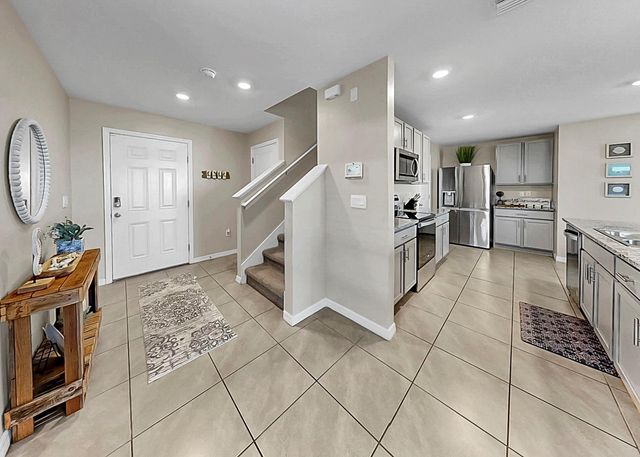 16619 MOSAIC OAR DRIVE, Wimauma, FL 33598