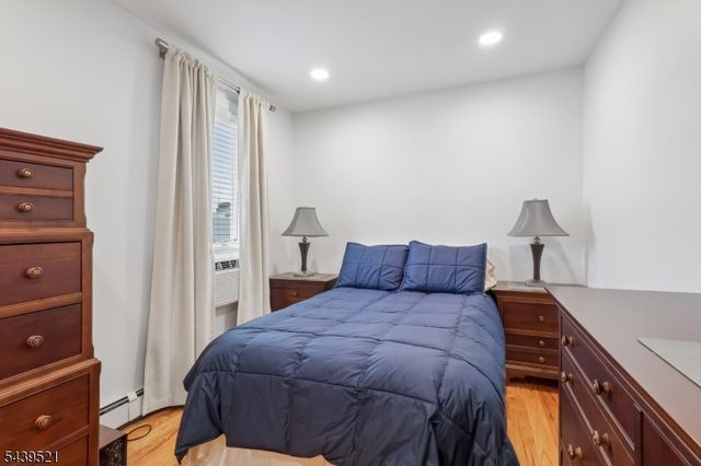 639 S Broad St, Elizabeth City, NJ 07202