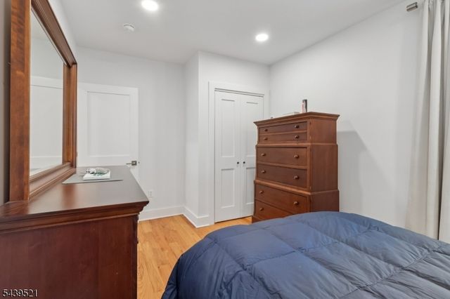 639 S Broad St, Elizabeth City, NJ 07202