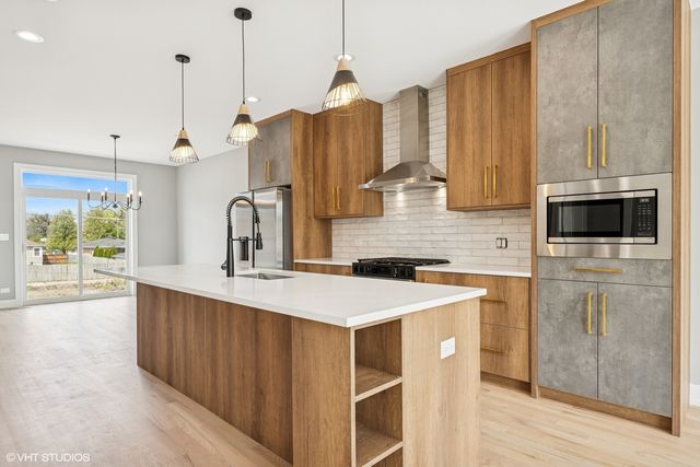 2805 N Auxplaines Street, River Grove, IL 60171