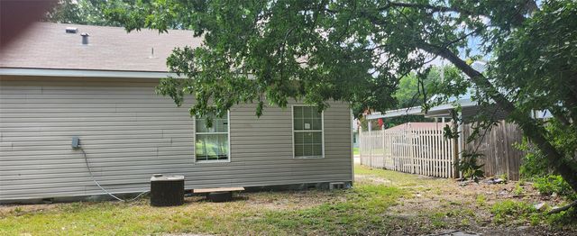 824 Carver Street, Mesquite, TX 75149