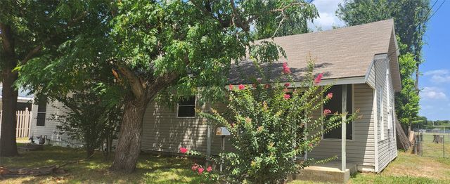 824 Carver Street, Mesquite, TX 75149