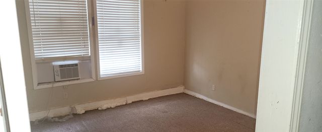 824 Carver Street, Mesquite, TX 75149