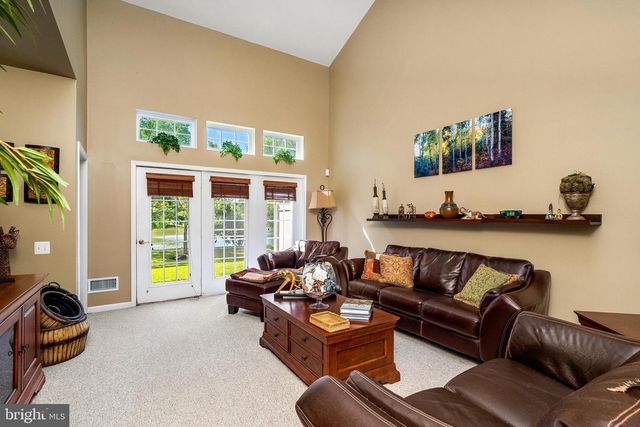 50 SPARROW DR, Trenton, NJ 08690