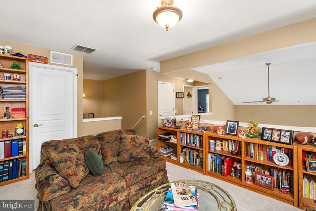 50 SPARROW DR, Trenton, NJ 08690