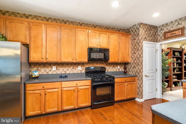 50 SPARROW DR, Trenton, NJ 08690