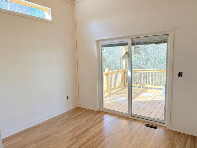 560 Carolina Fox Circle, Murphy, NC 28906