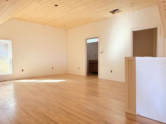 560 Carolina Fox Circle, Murphy, NC 28906