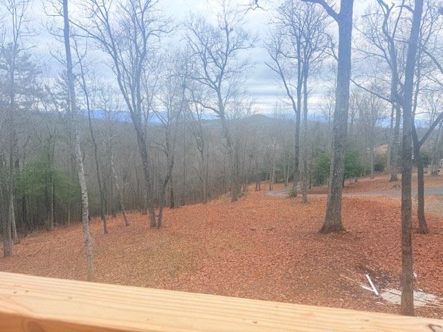 560 Carolina Fox Circle, Murphy, NC 28906