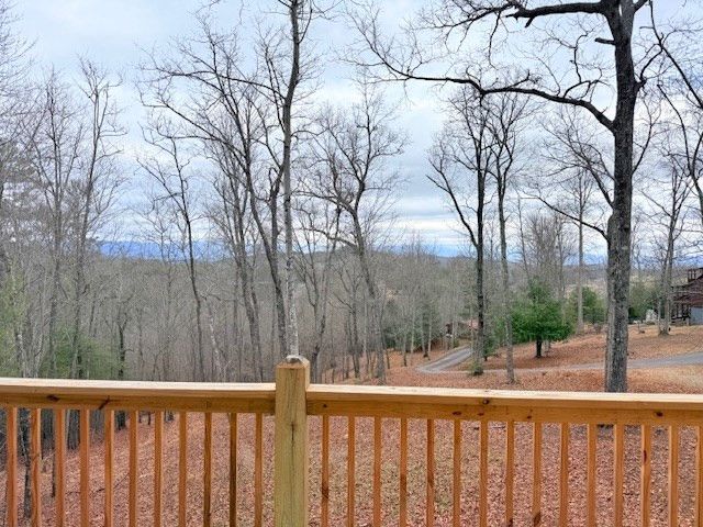 560 Carolina Fox Circle, Murphy, NC 28906