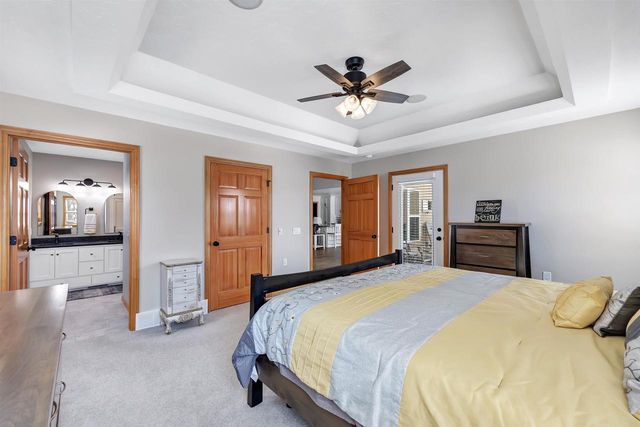 1495 SNOWSHOE TRAIL, Suamico, WI 54173