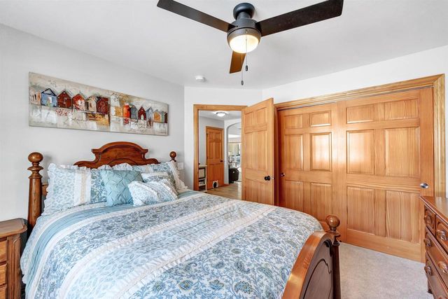 1495 SNOWSHOE TRAIL, Suamico, WI 54173