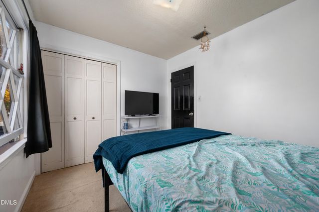 701 N Carr Street, Mebane, NC 27302