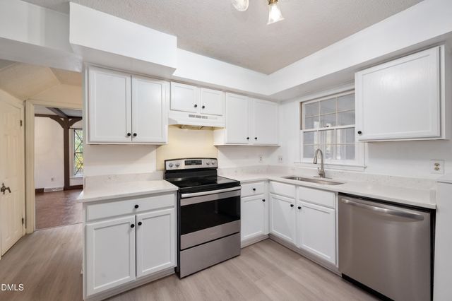 701 N Carr Street, Mebane, NC 27302