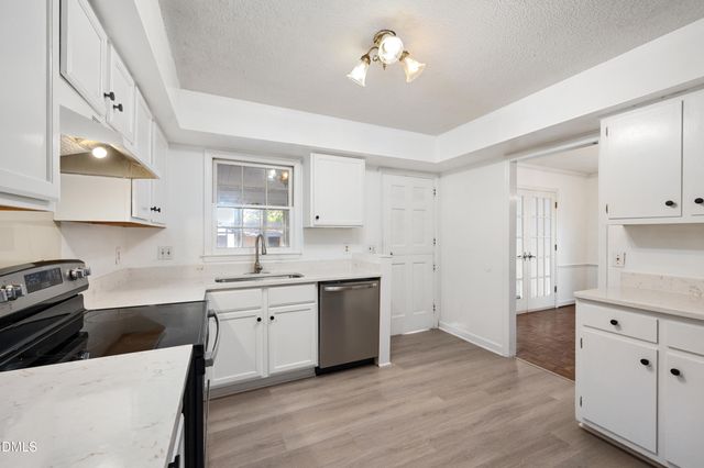 701 N Carr Street, Mebane, NC 27302