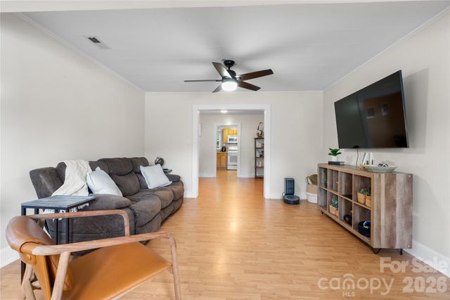 114 Virginia Street NW, Lenoir, NC 28638