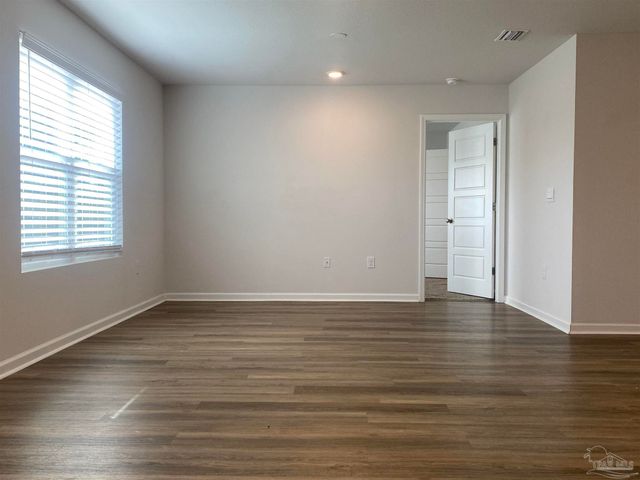 6089 Secretariat Way, Pensacola, FL 32526