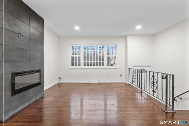 49 Sleepy Hollow Drive, Danbury, CT 06810