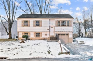 49 Sleepy Hollow Drive, Danbury, CT 06810