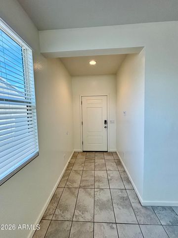 10231 W SOUTHGATE Avenue, Tolleson, AZ 85353