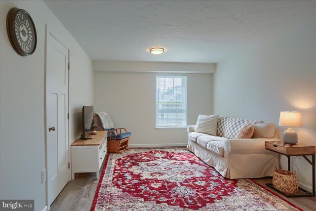 2632 BROWNSTONE DR, Dover, PA 17315